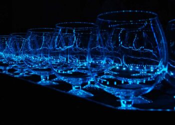 Glass Harp: Η τέχνη της μουσικής με ποτήρια