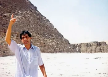 Δημήτρης Λιαντίνης: Ο στοχαστής που μίλησε για τον θάνατο χωρίς παρηγοριά